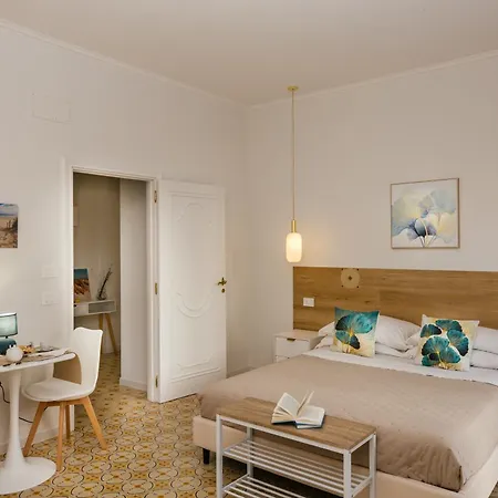 Apartment De Vivo Realty - Lunamare *