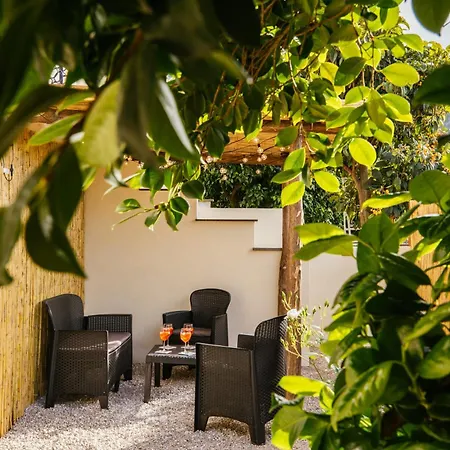 De Vivo Realty - Lunamare Apartment Sorrent